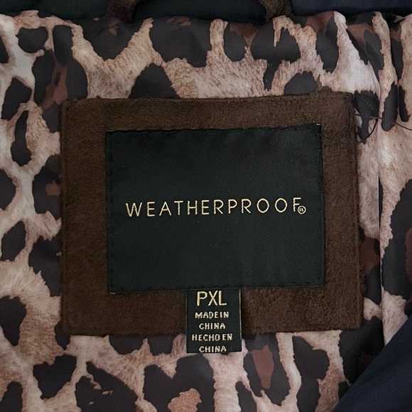 Weatherproof Navy Quilted Jacket with Brown Suede Accents - Size Petite XL - Picture 3 of 3